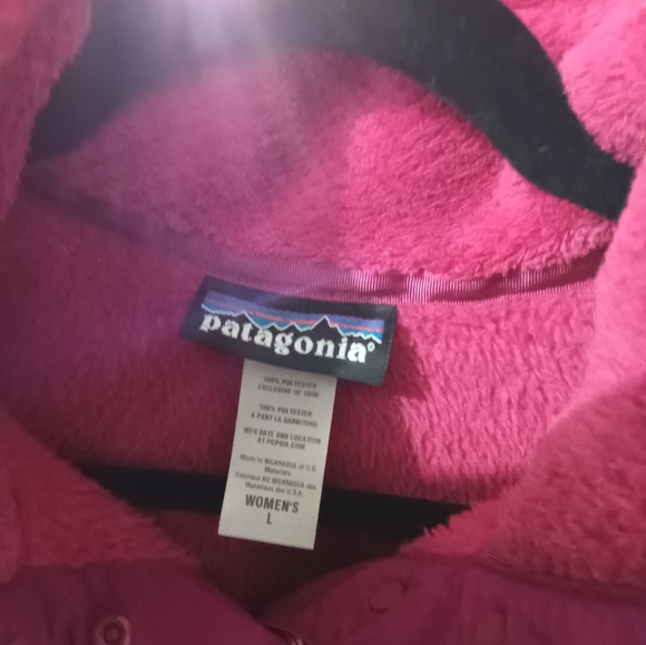 Patagonia * Women's Pink Fleece Jacket - Picture 5 of 8